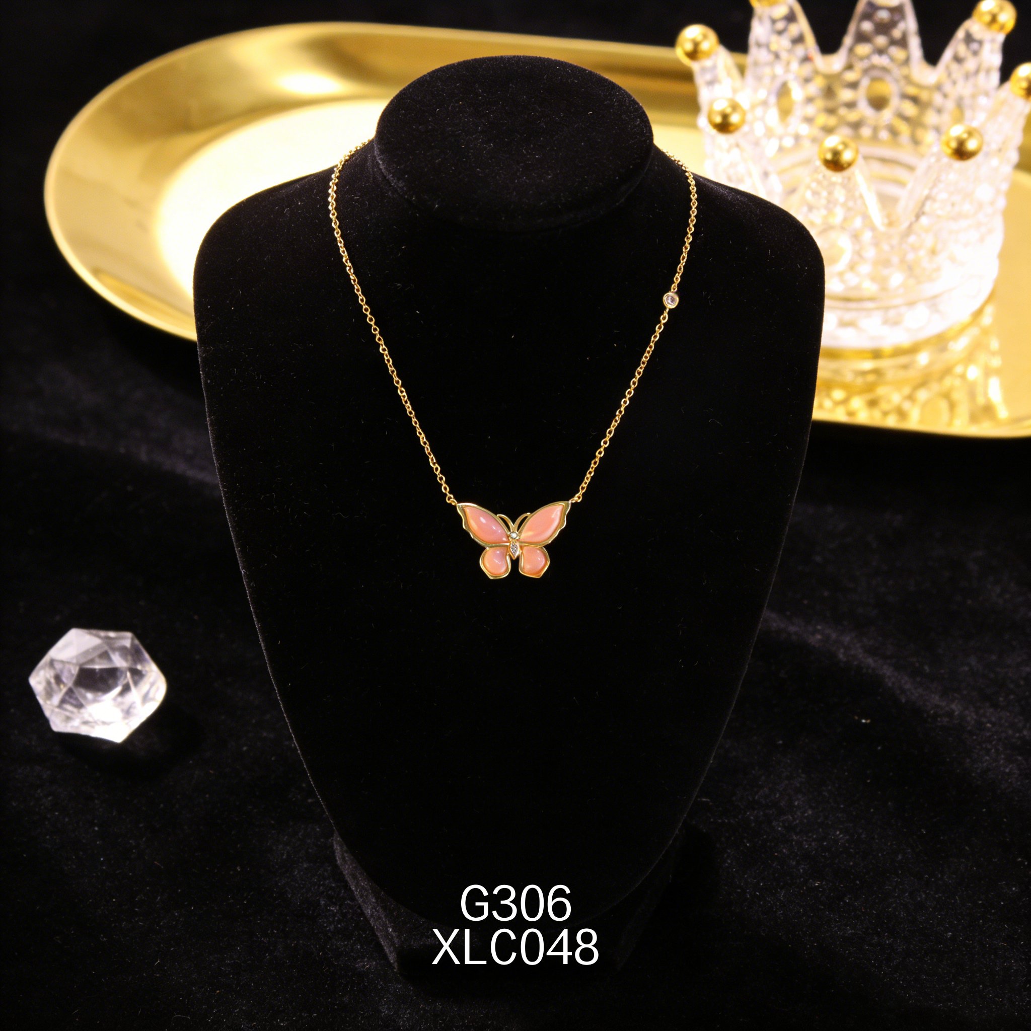 电镀黄金锆石蝴蝶女皇贝项链