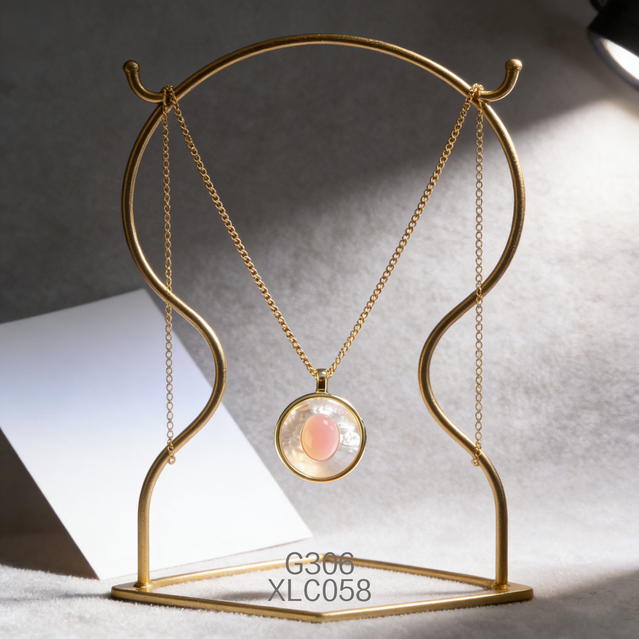 电镀黄金白贝女皇贝时尚项链