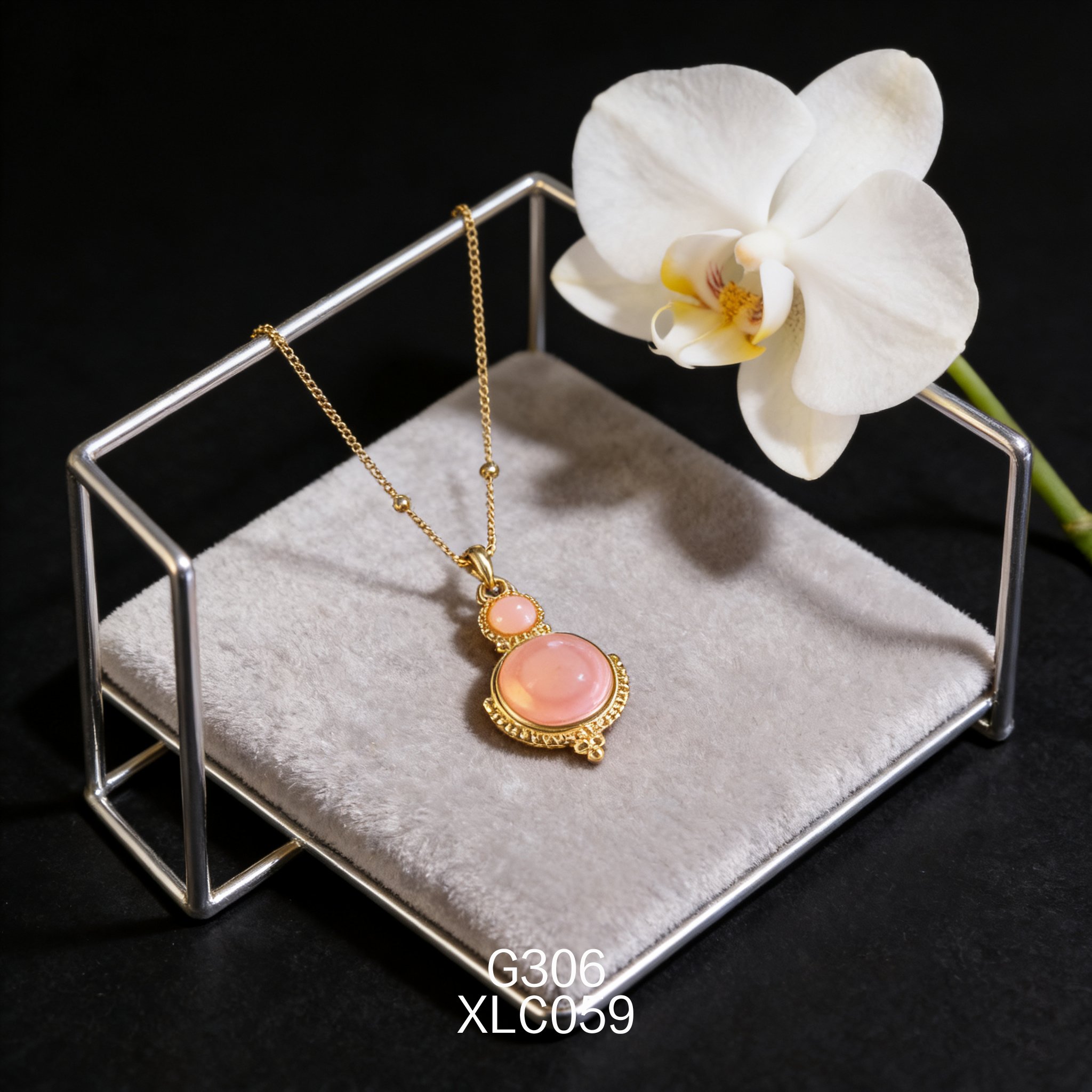 电镀黄金女皇贝项链