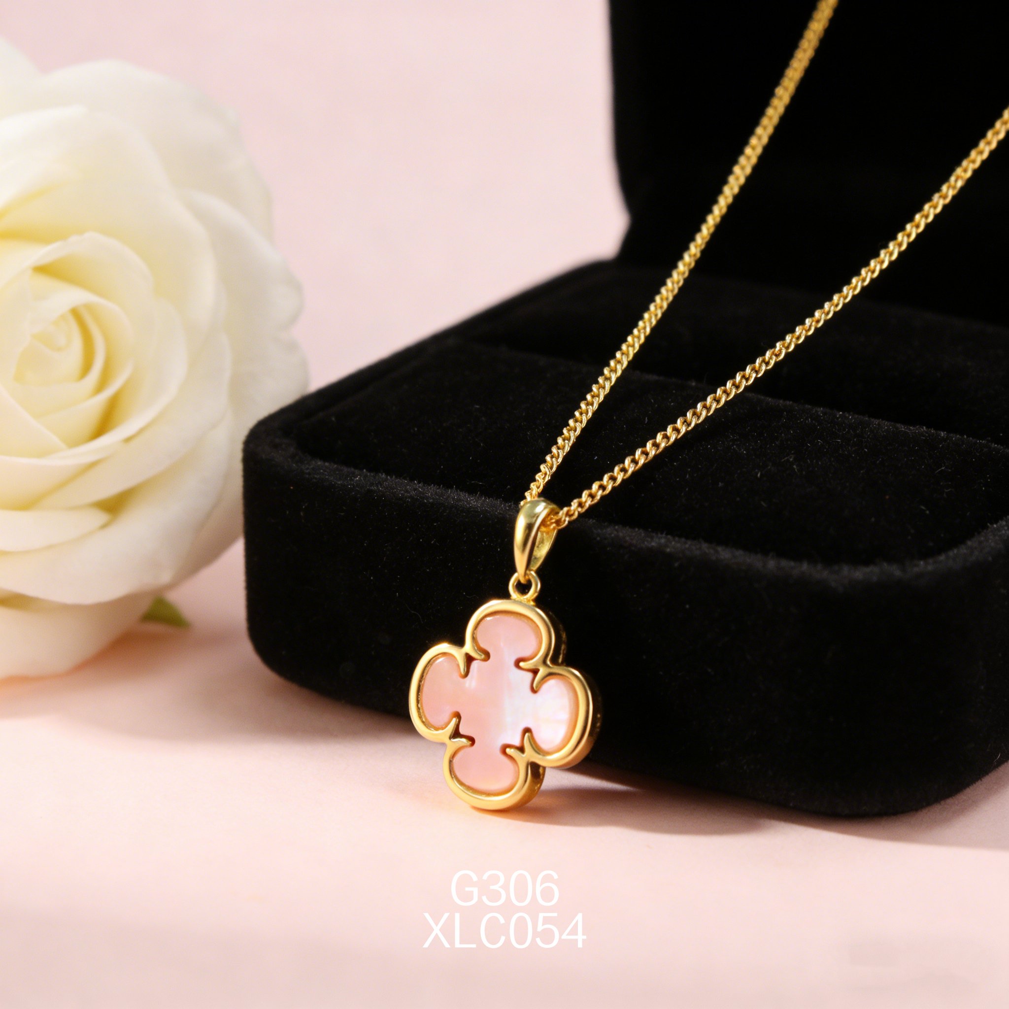 电镀黄金 13mm 四叶草女皇贝项链