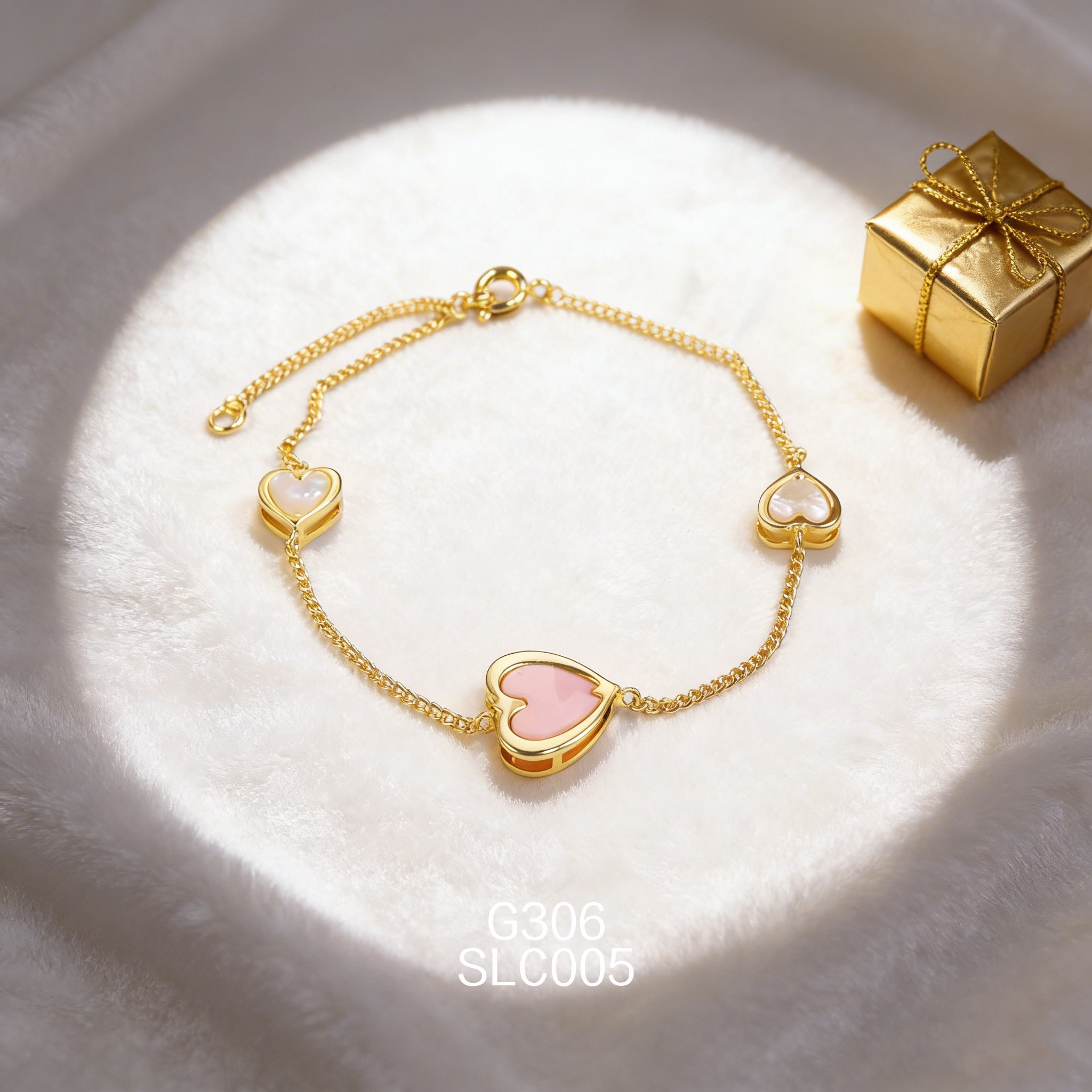 电镀黄金白贝女皇贝心形手链