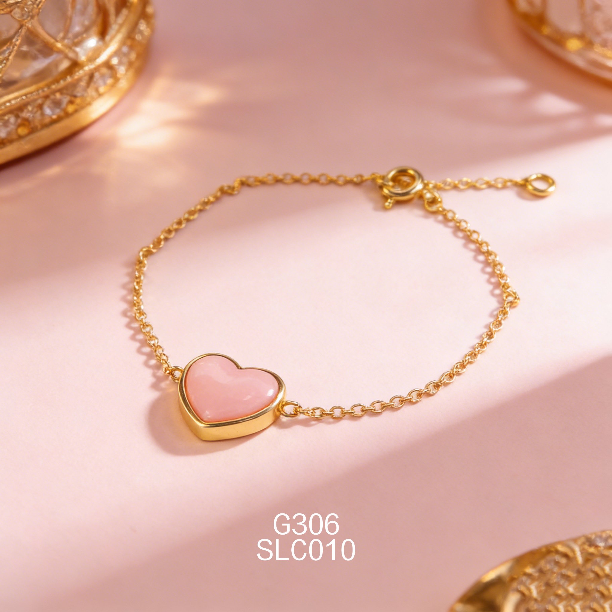 电镀黄金 3A 卜面女皇贝手链