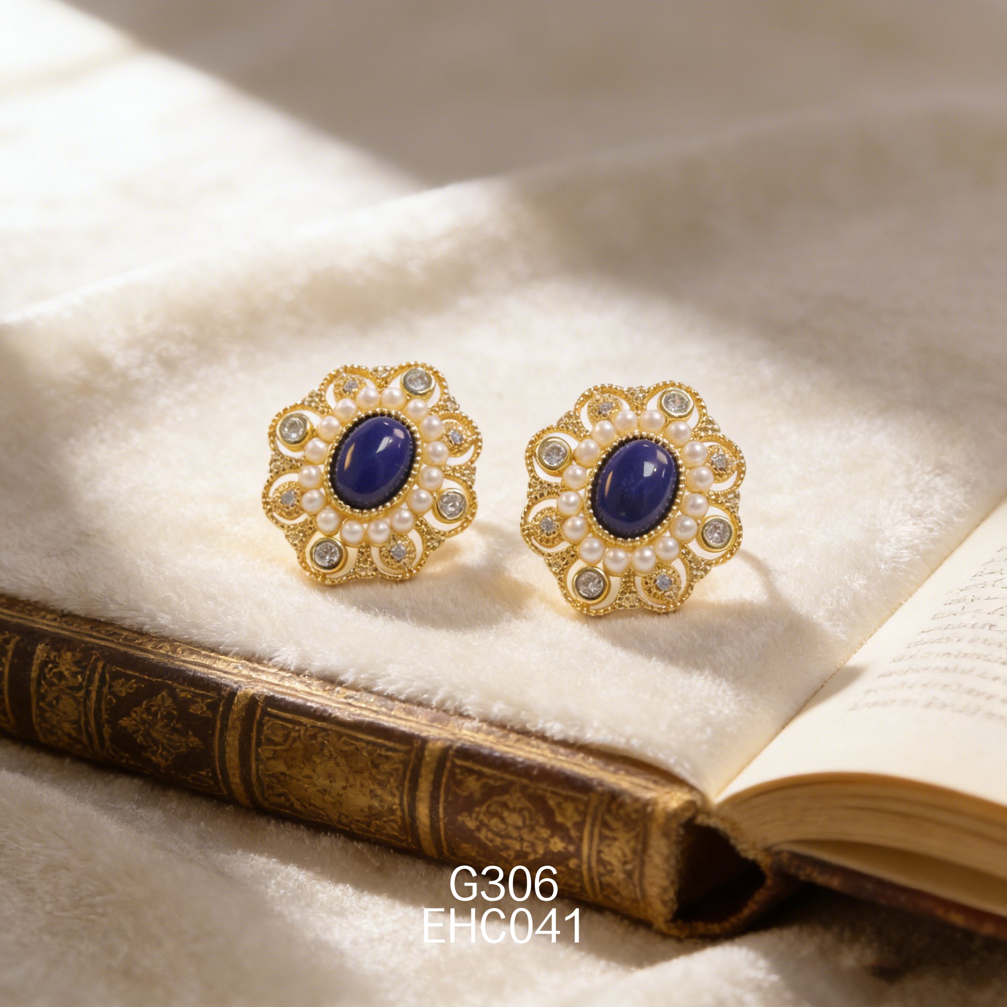 電鍍黃金 6 x 8mm 青金耳環