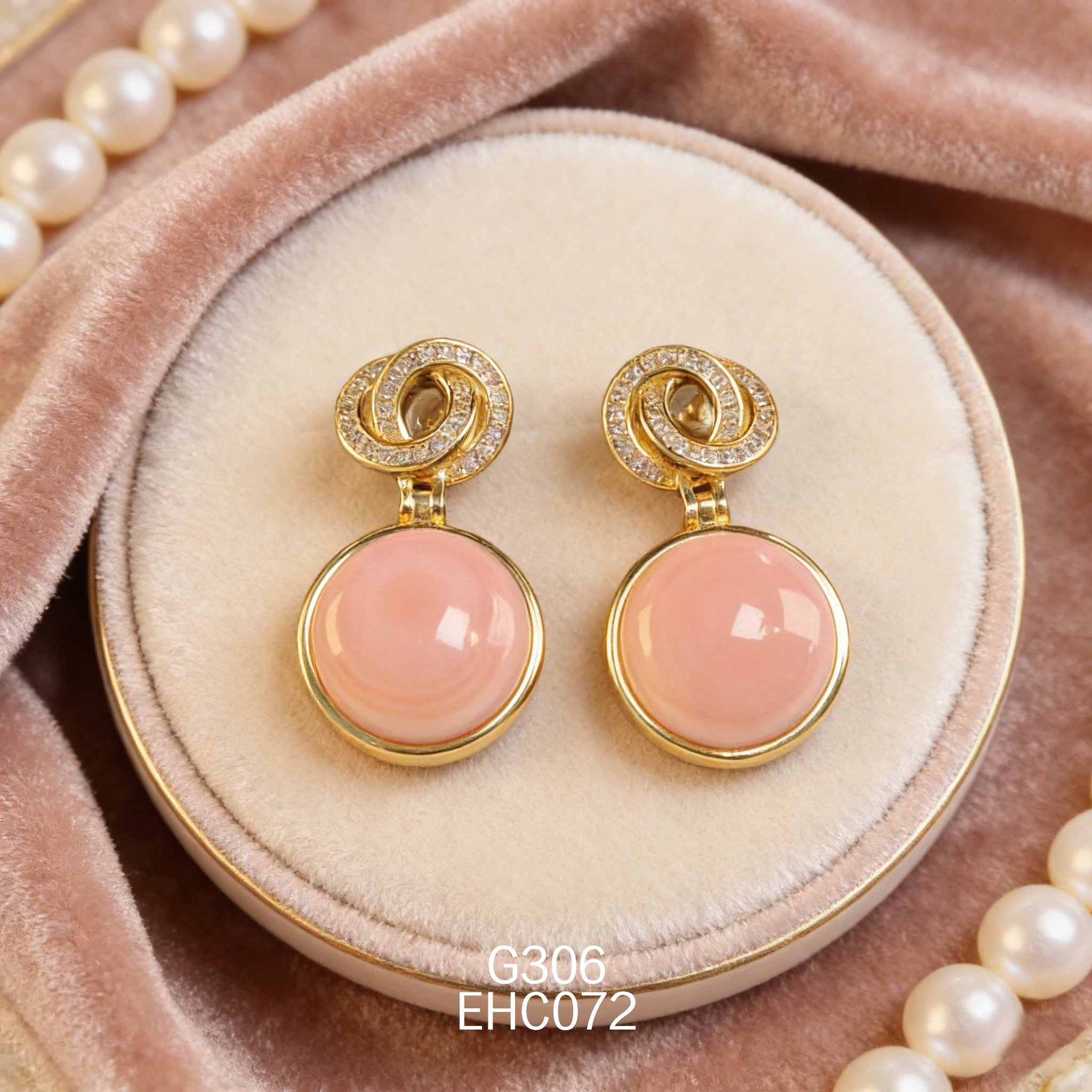 电镀黄金螺纹锆石 14mm 女皇贝耳环